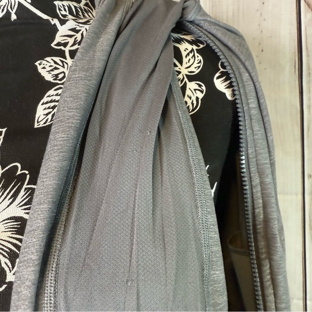 Lululemon Daily Practice Jacket - Picture 9 of 12